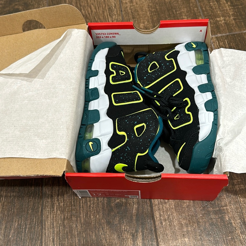 Nike Air More Uptempo Little Kids shoes